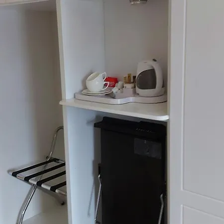 ゲストハウス Clancys Of