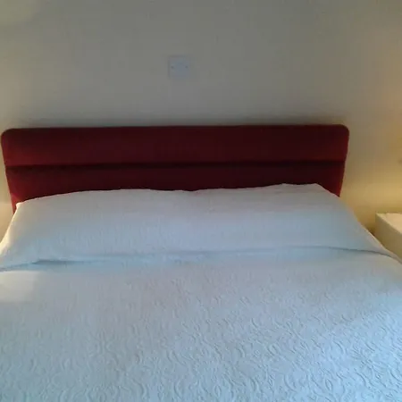 Guest house Clancys Of 3*